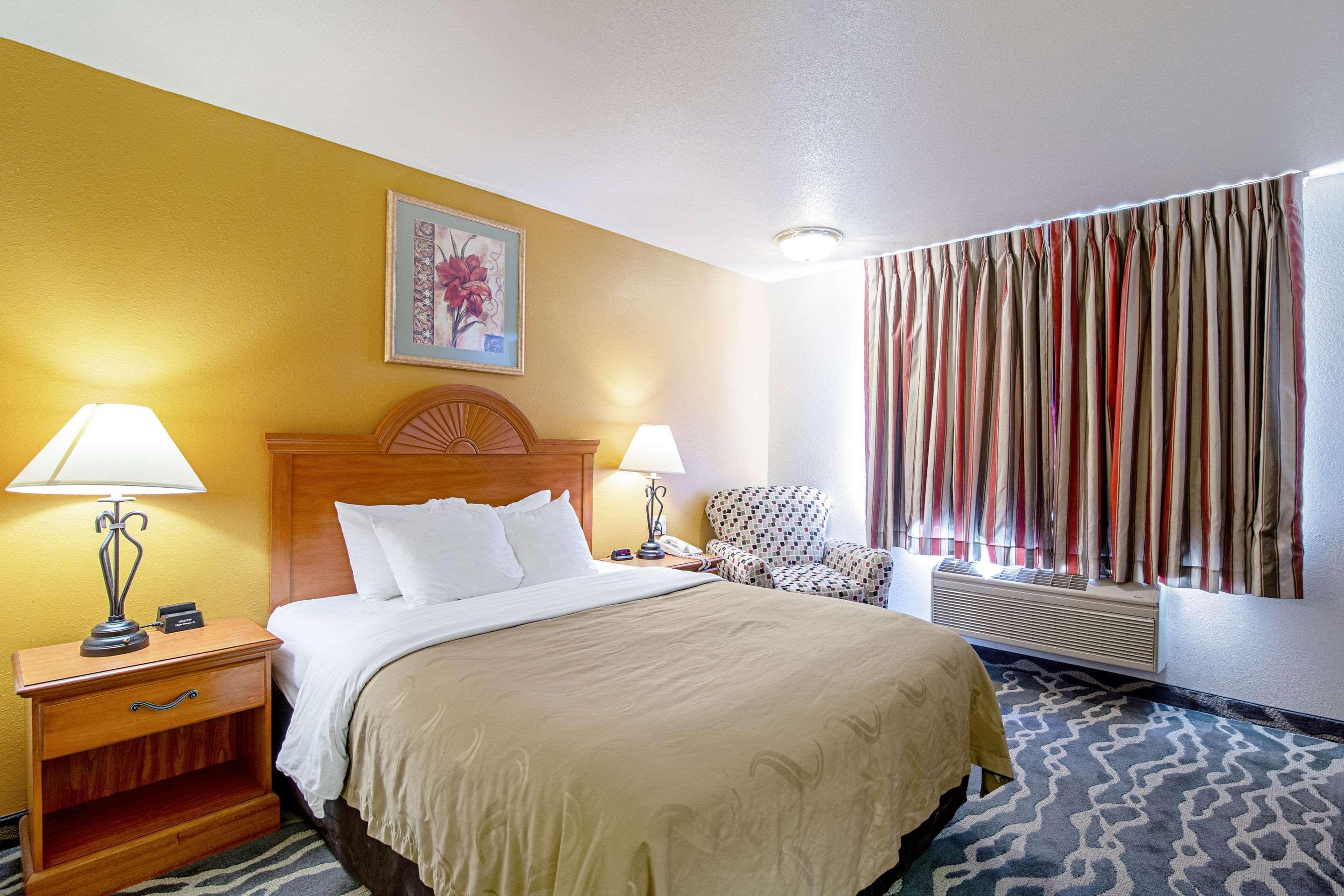 Quality Inn Huron Exterior foto